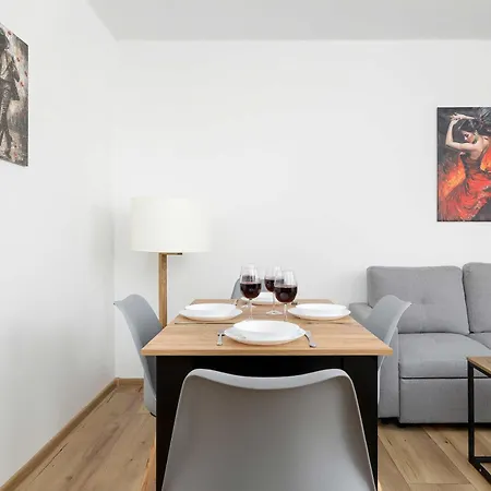 Apartmán Modern With Balcony And Place For Remote Work By Renters Bílsko-Bělá