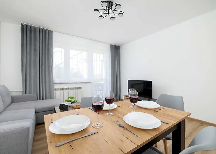 Modern With Balcony And Place For Remote Work By Renters Apartmán Bílsko-Bělá