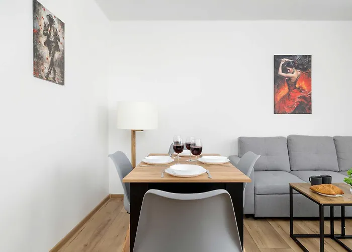 Apartmán Modern With Balcony And Place For Remote Work By Renters Bílsko-Bělá