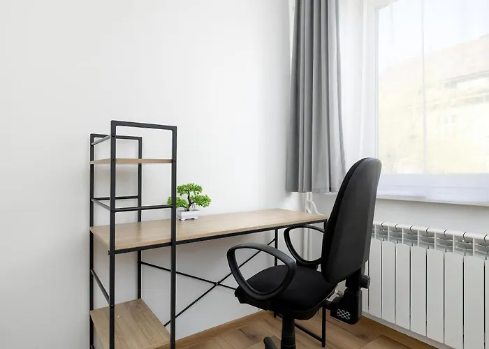 Modern With Balcony And Place For Remote Work By Renters Bílsko-Bělá